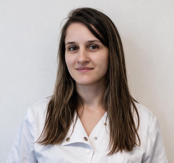 Dr. Perva Iulia-Teodora